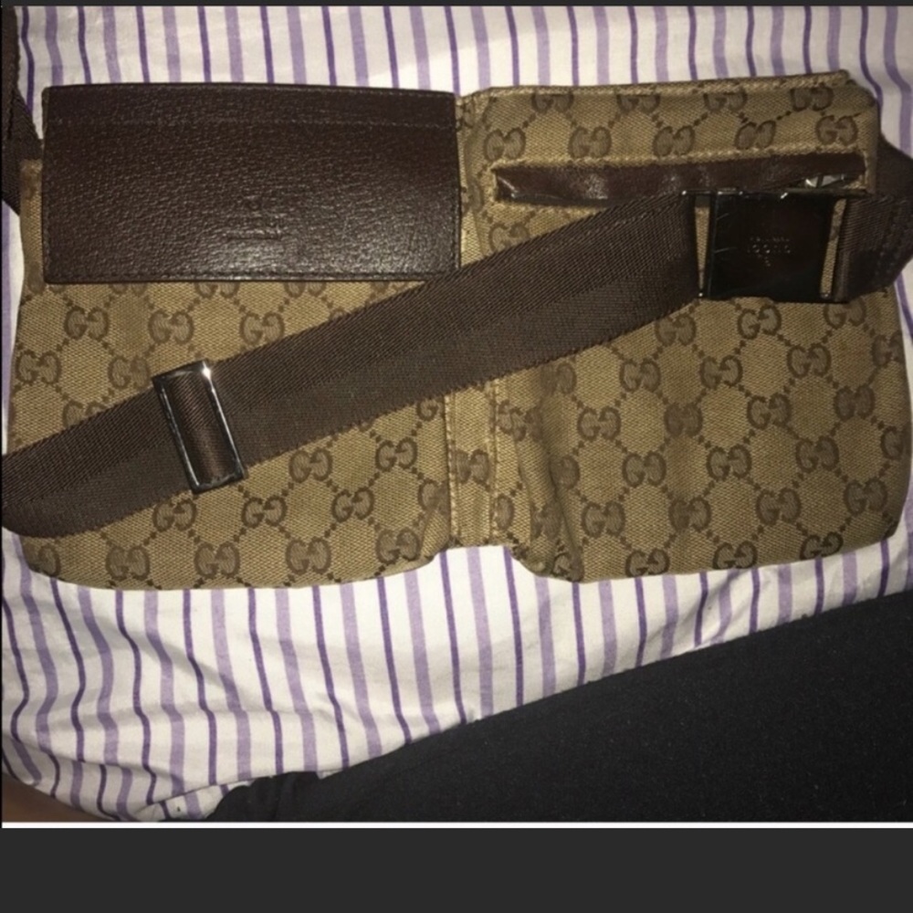 Gucci waist belt bag.